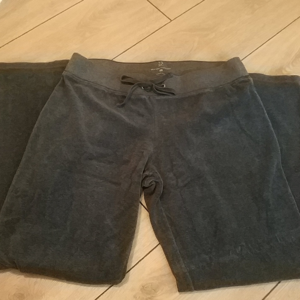 NY&Co velour lounge suit